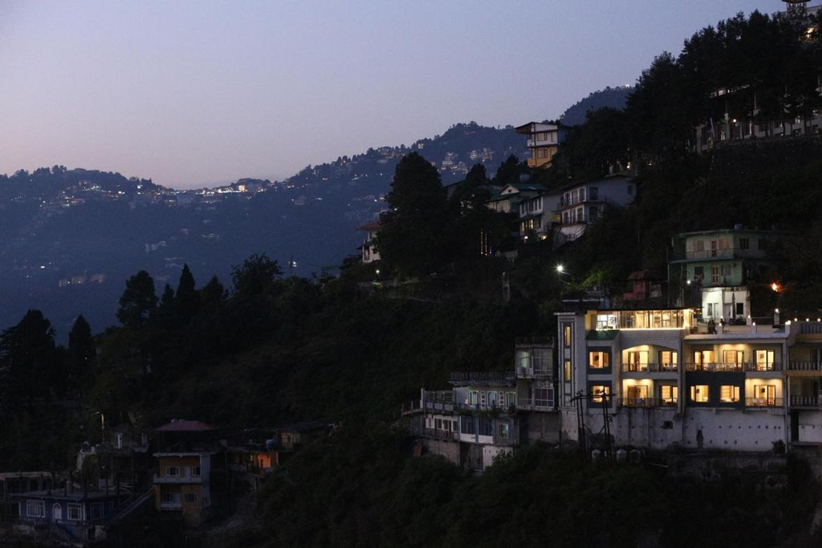 Shining Hills Hotell Mussoorie Exteriör bild